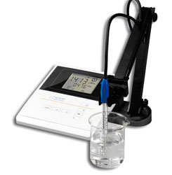 臺(tái)式電導(dǎo)率儀SCHOTT Lab系列